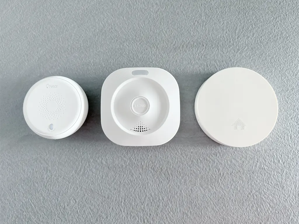 Sensereo MS-1 compared side-by-side with Siterwell GS546 and Tuya TS0205 smoke alarms