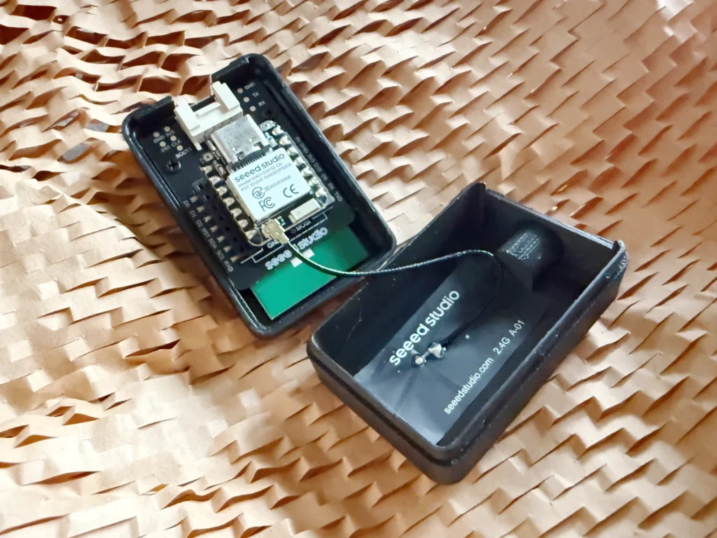 Seeed Studio XIAO MR60BHA2 sensor internals