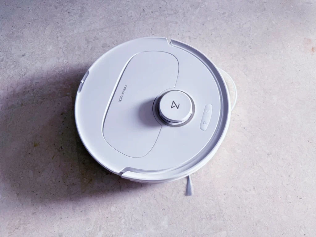 Roborock Qrevo C Pro can't detect cables lying on the floor