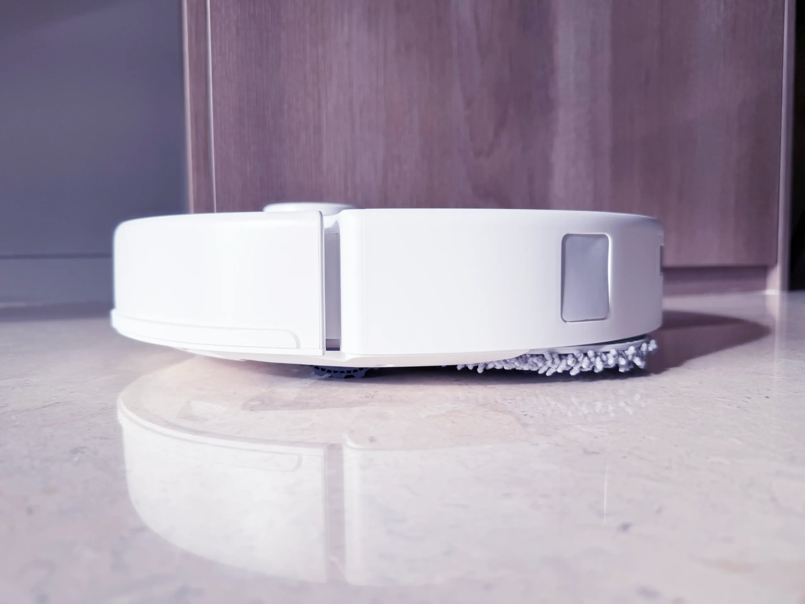 Roborock Qrevo C Pro left side