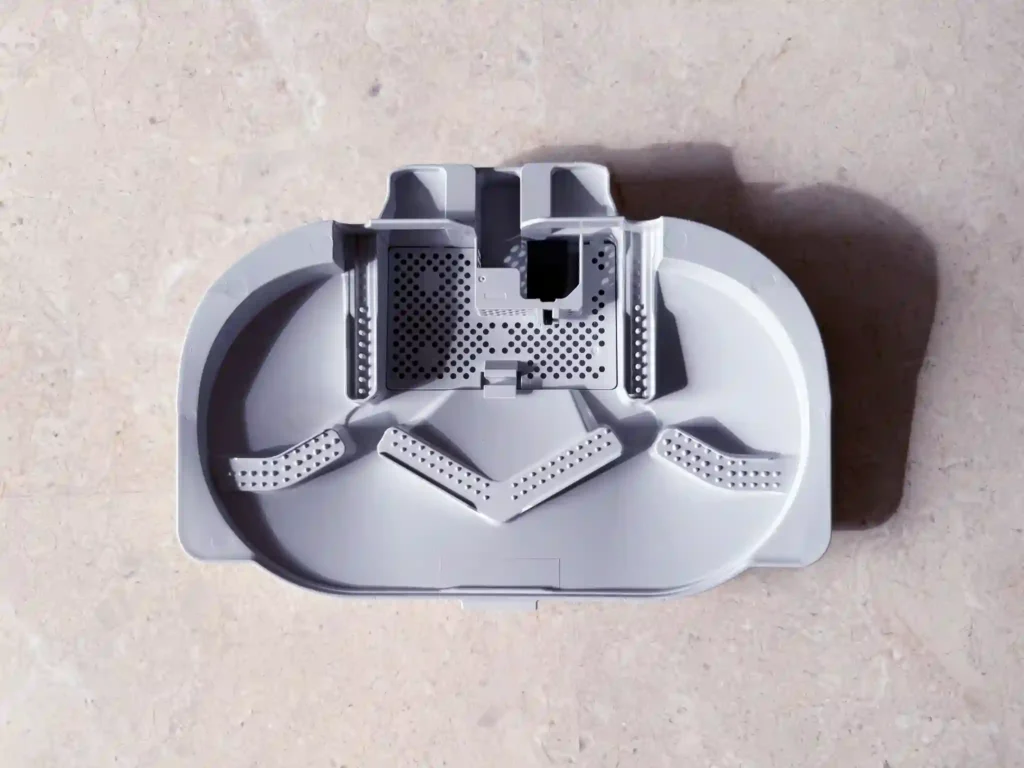 Roborock Qrevo C Pro removable base plate